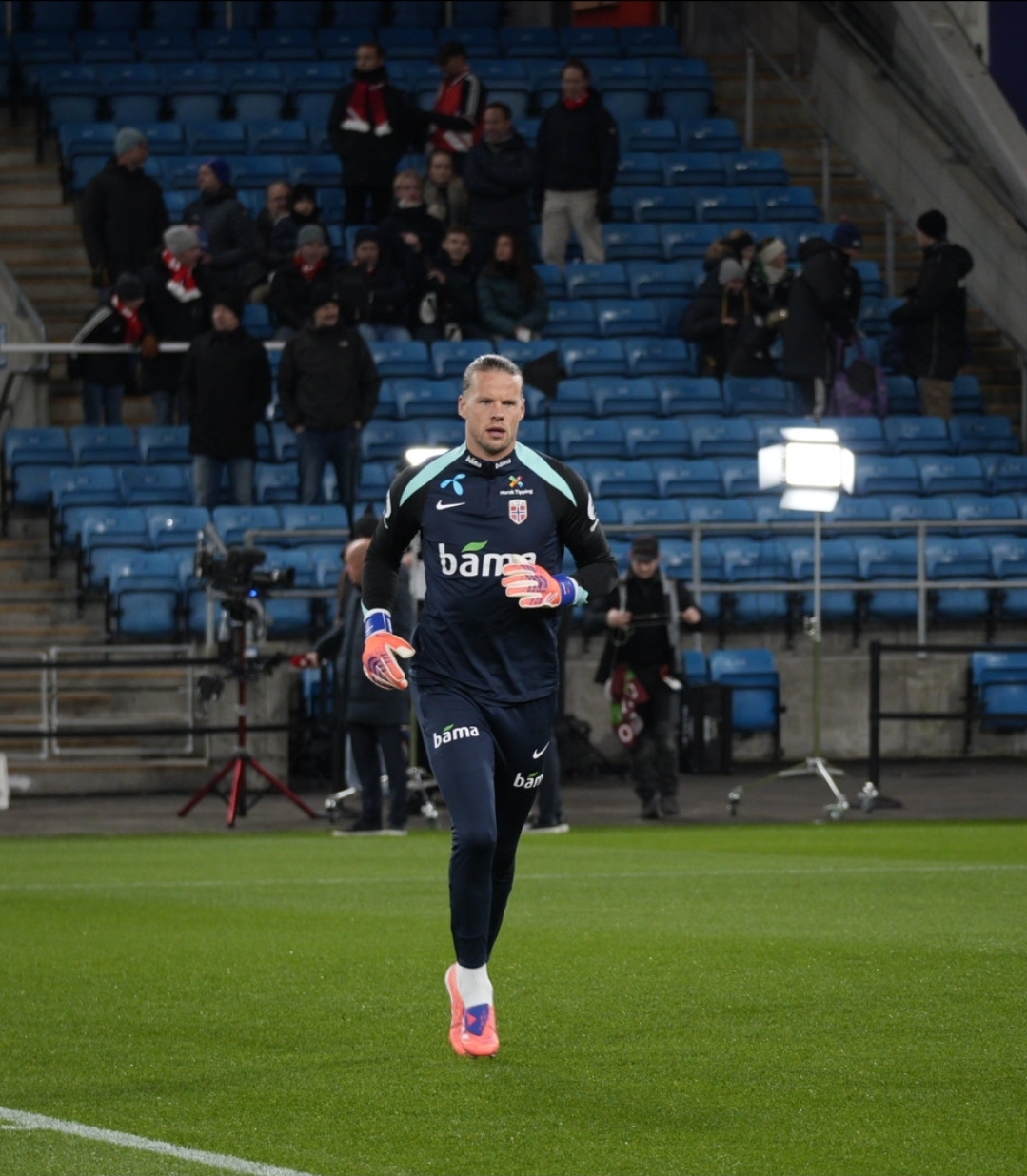 Nyland bekrefter Sevilla-exit: – En klump i halsen